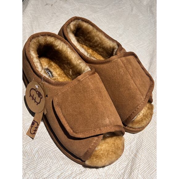 Lamo Men's Cow Suede Leather Open Toe Slipper Large Chestnut Sheepskin Fur NWT - Picture 1 of 4